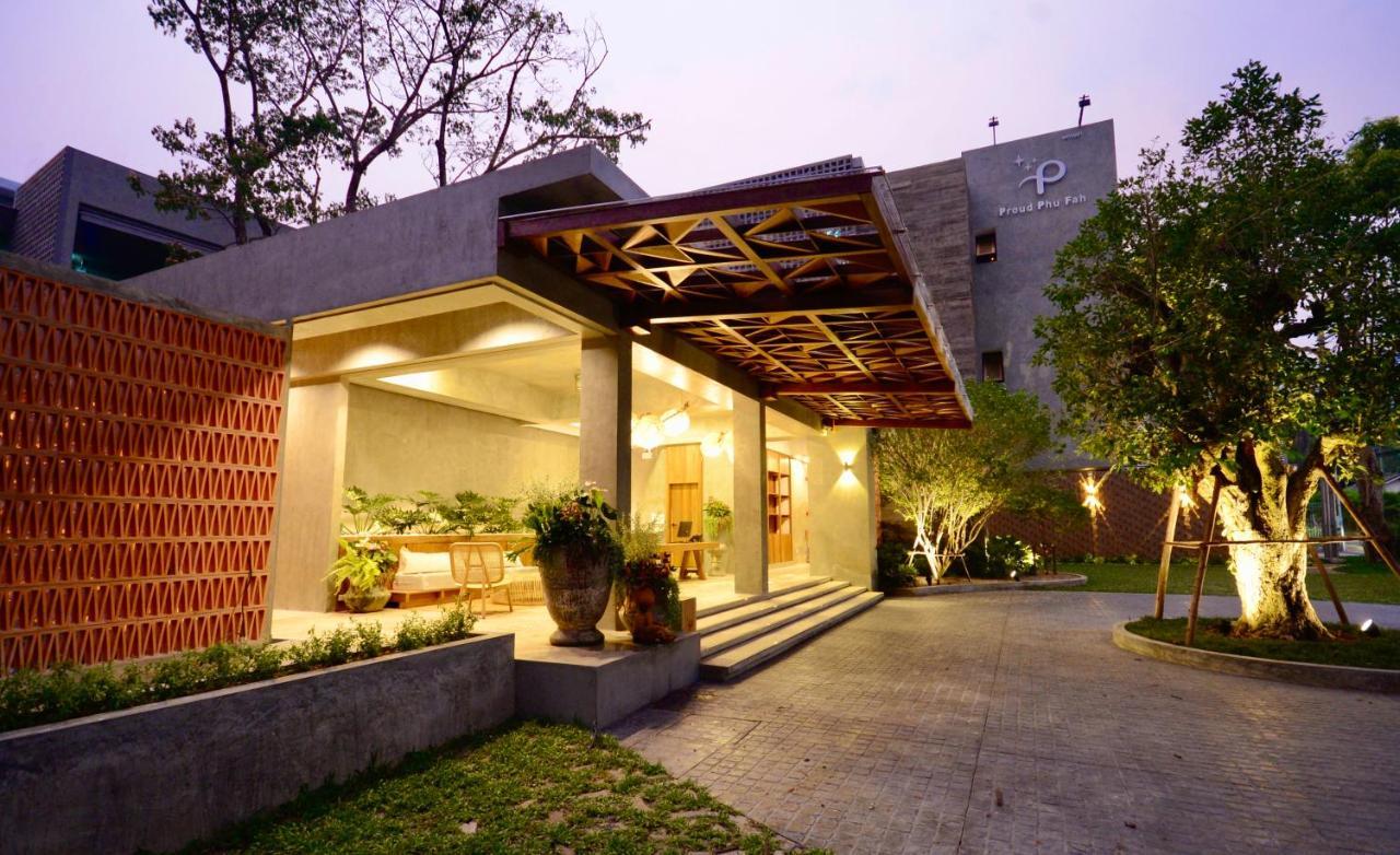Proud Phu Fah Muang Chiang Mai Hotel Екстериор снимка