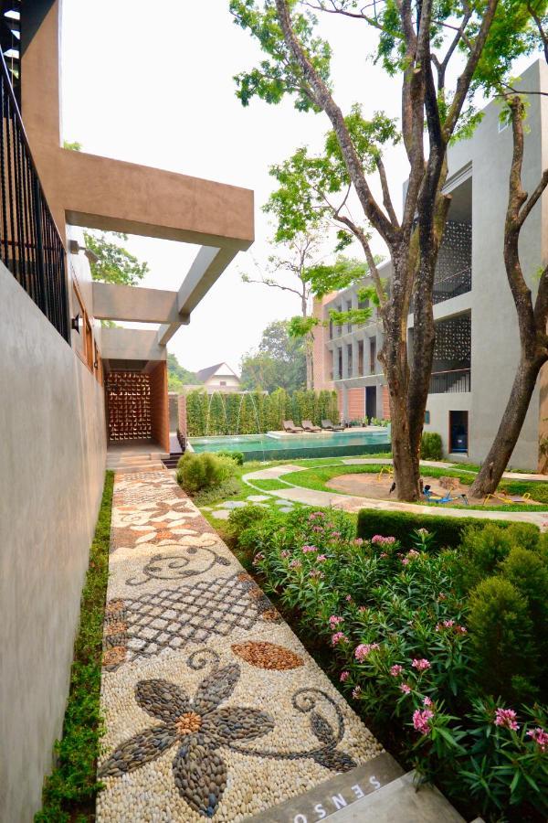 Proud Phu Fah Muang Chiang Mai Hotel Екстериор снимка