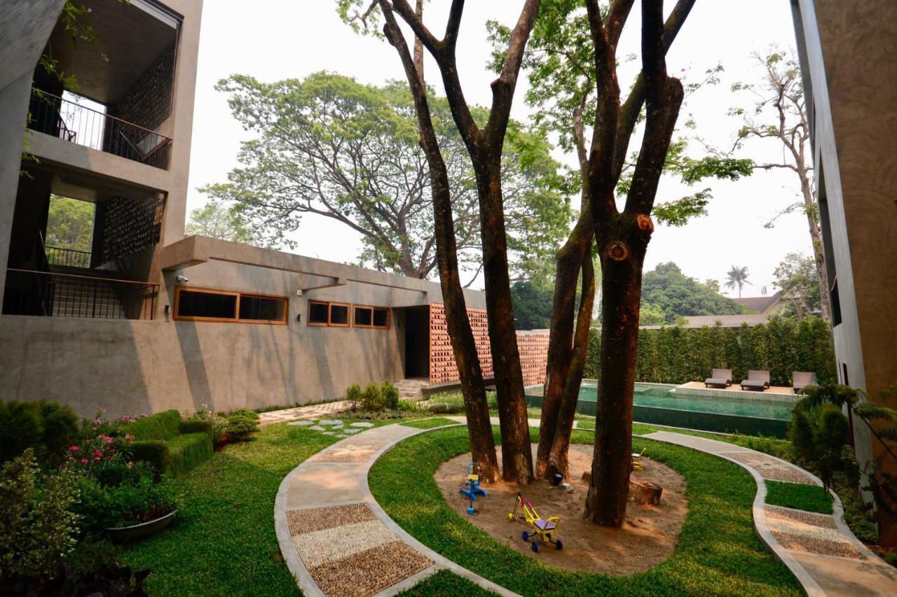Proud Phu Fah Muang Chiang Mai Hotel Екстериор снимка