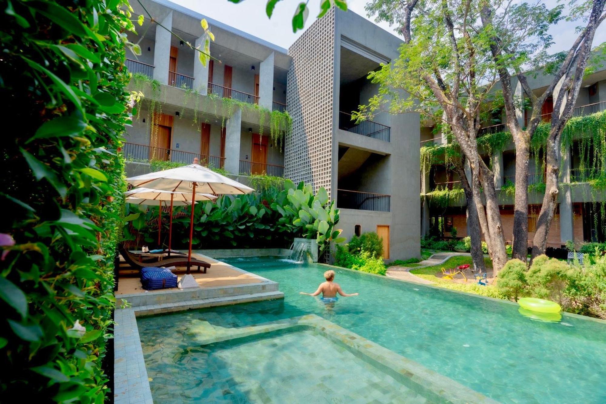 Proud Phu Fah Muang Chiang Mai Hotel Екстериор снимка